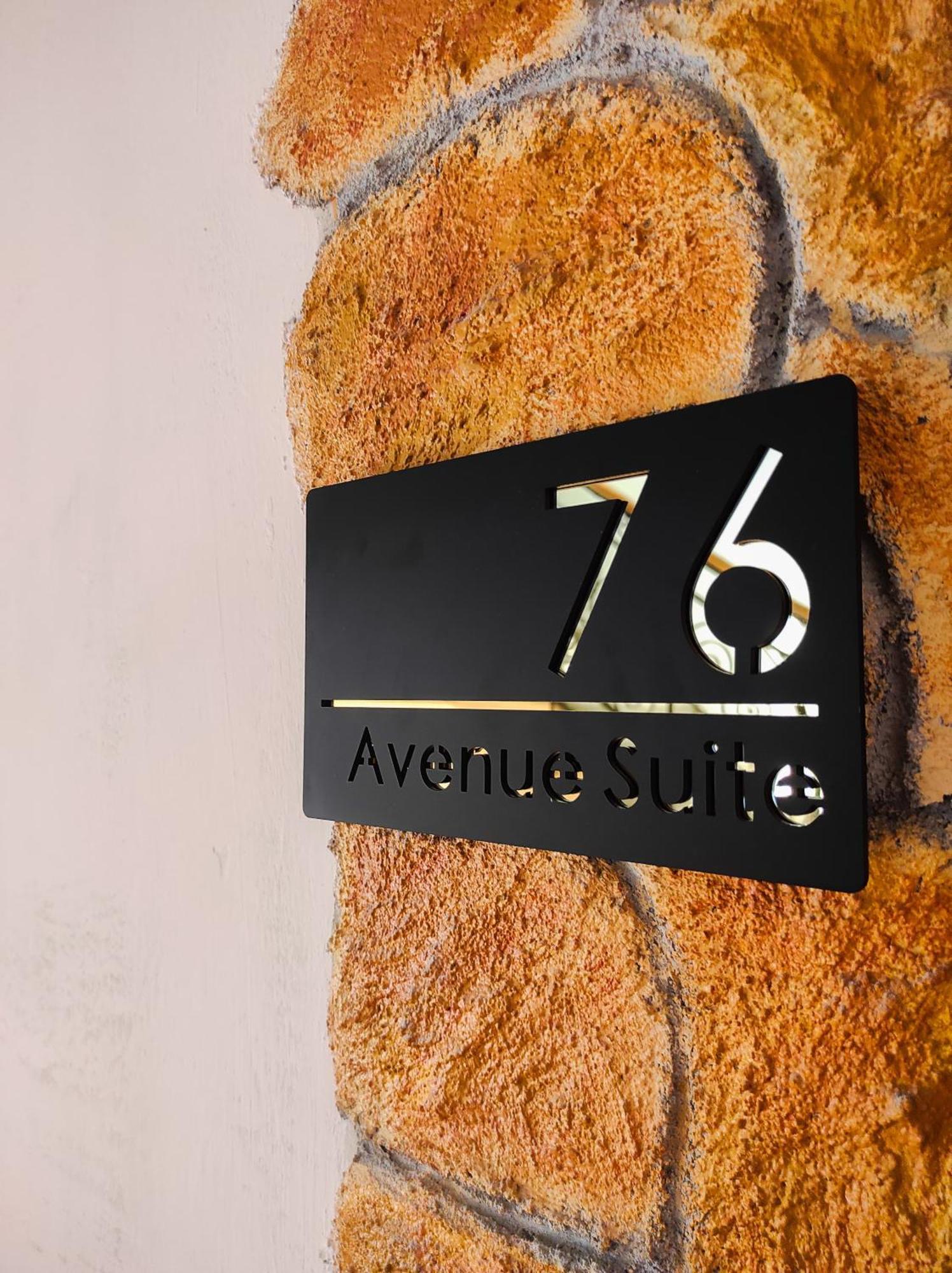 76 Avenue Suites Wi-Fi, Shuttle, Breakfast Reggio Calabria Exterior photo